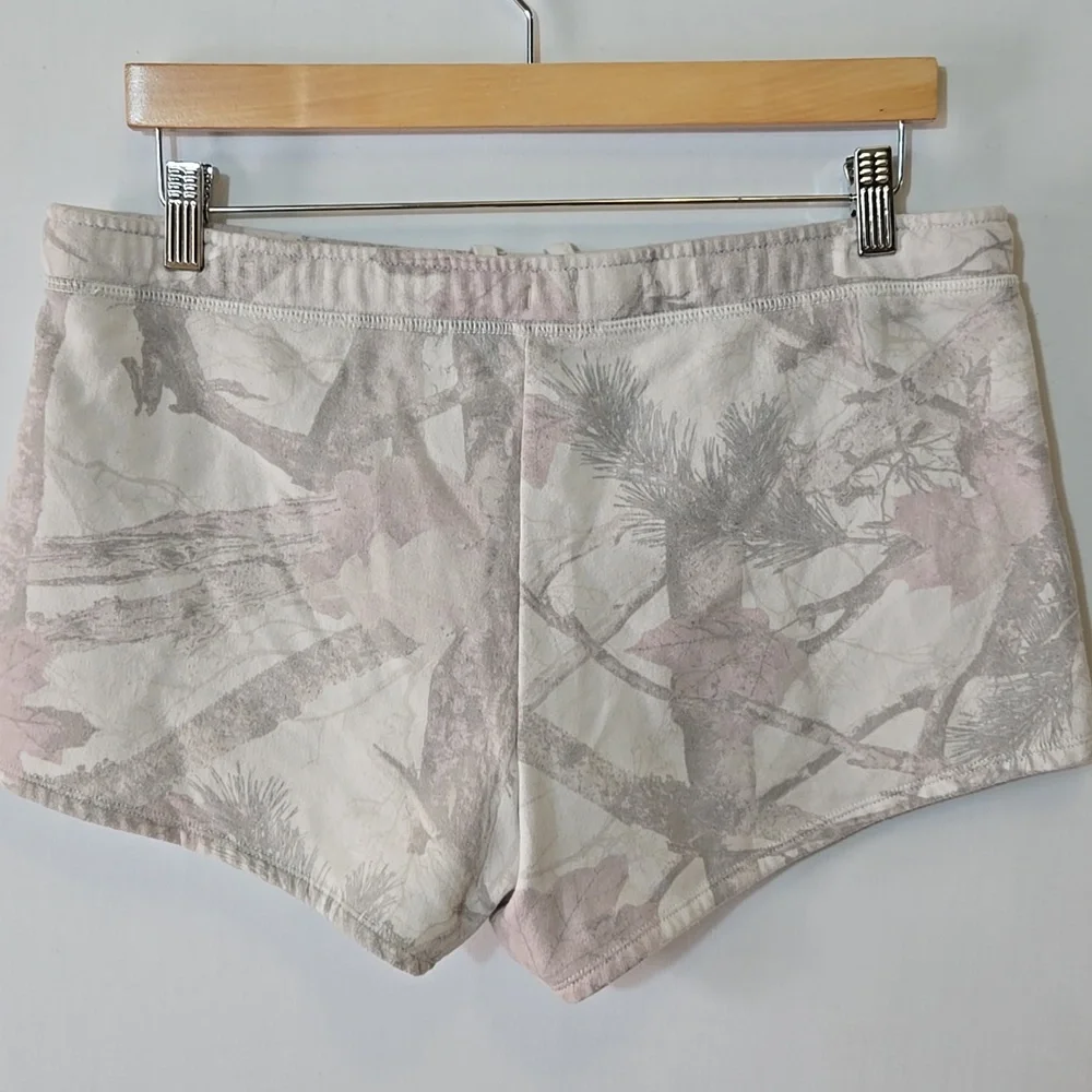 Hollister Washed Light Camo Print Cotton‎ Shorts Size L Fleece Lined Loungewear